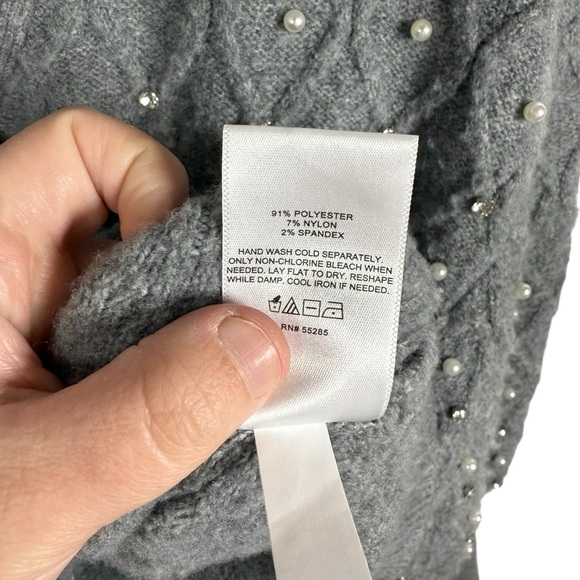 Express Embellished V-Neck Balloon Sleeve Cardigan in Grey Size XS - Picture 14 of 15